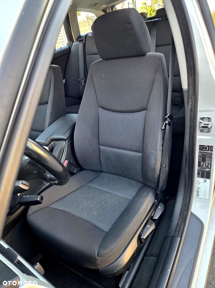 BMW Seria 3 - 16