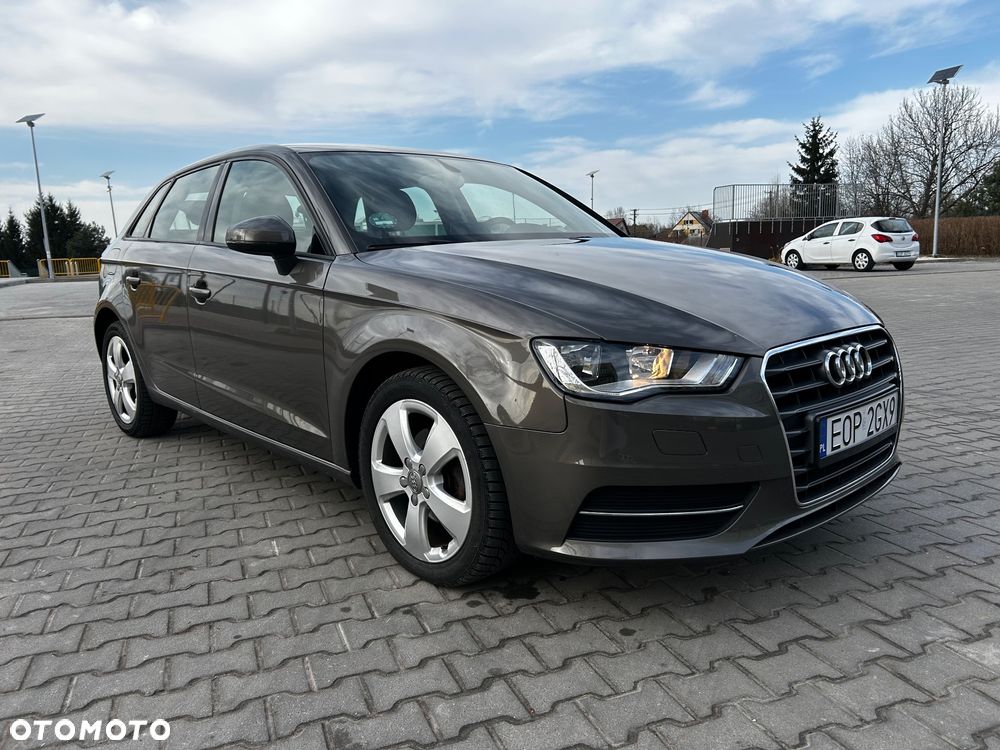 Audi A3 Sportback 1.6 TDI Ambition S tronic - 8