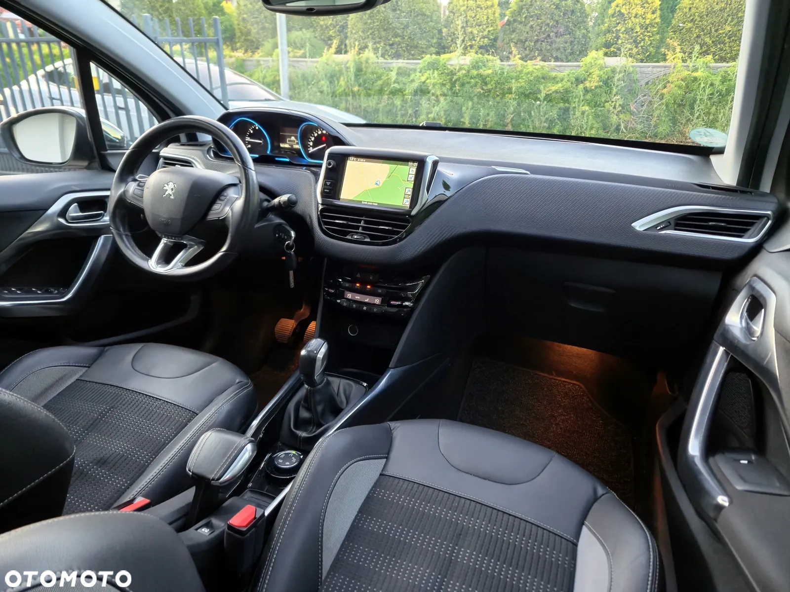 Peugeot 2008 120 VTI Allure - 9