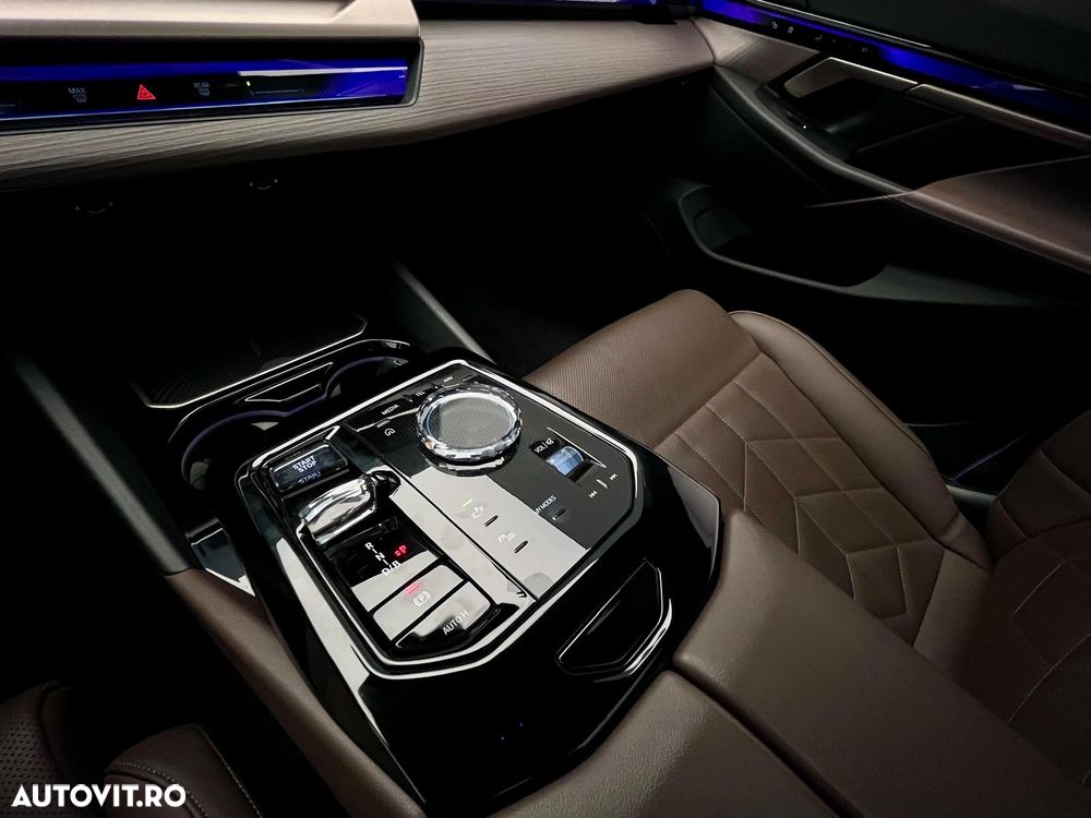 BMW i5 - 34