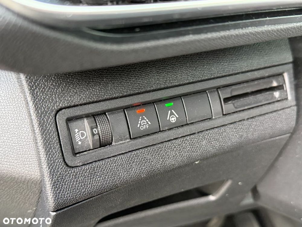 Peugeot 5008 BlueHDi 130 EAT8 Allure - 27