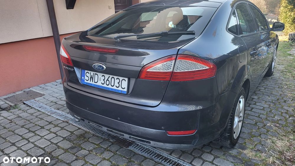 Ford Mondeo 2.0 Trend - 31
