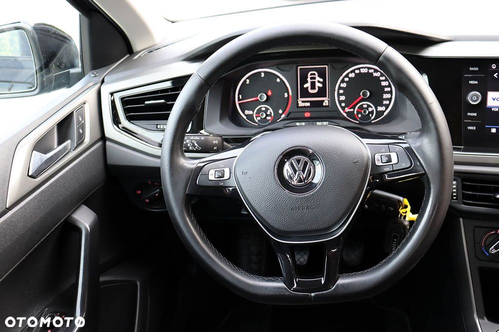 Volkswagen Polo 1.6 TDI SCR Comfortline - 18