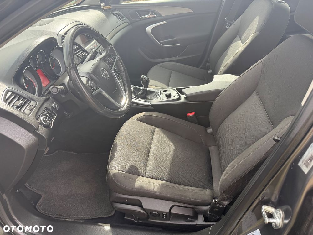 Opel Insignia - 16