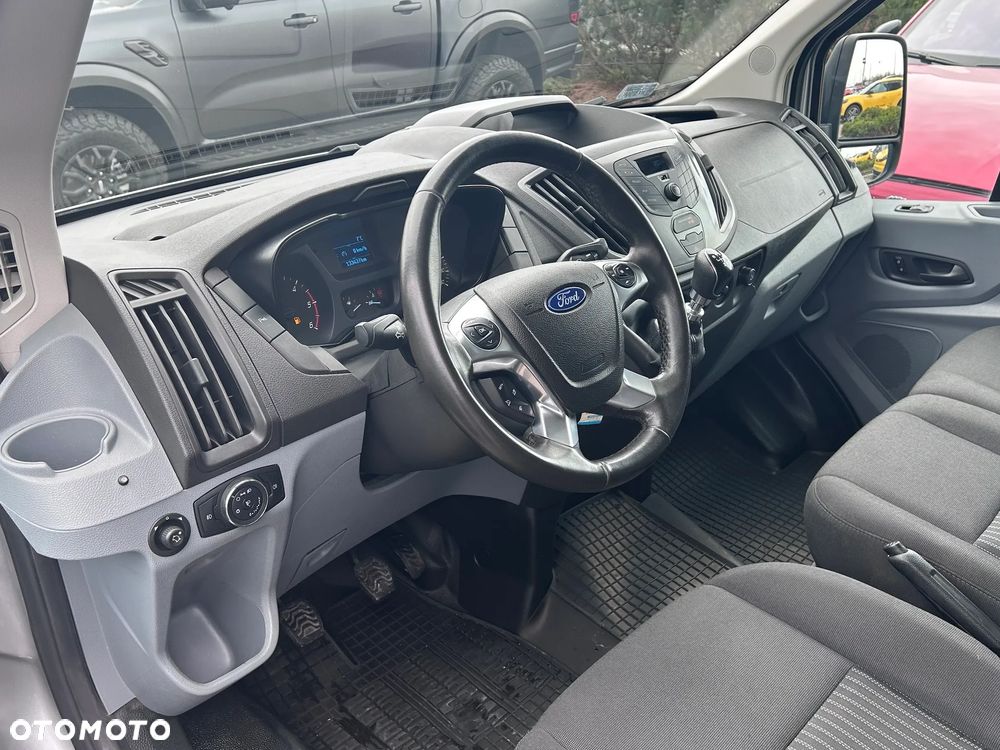 Ford Transit - 10