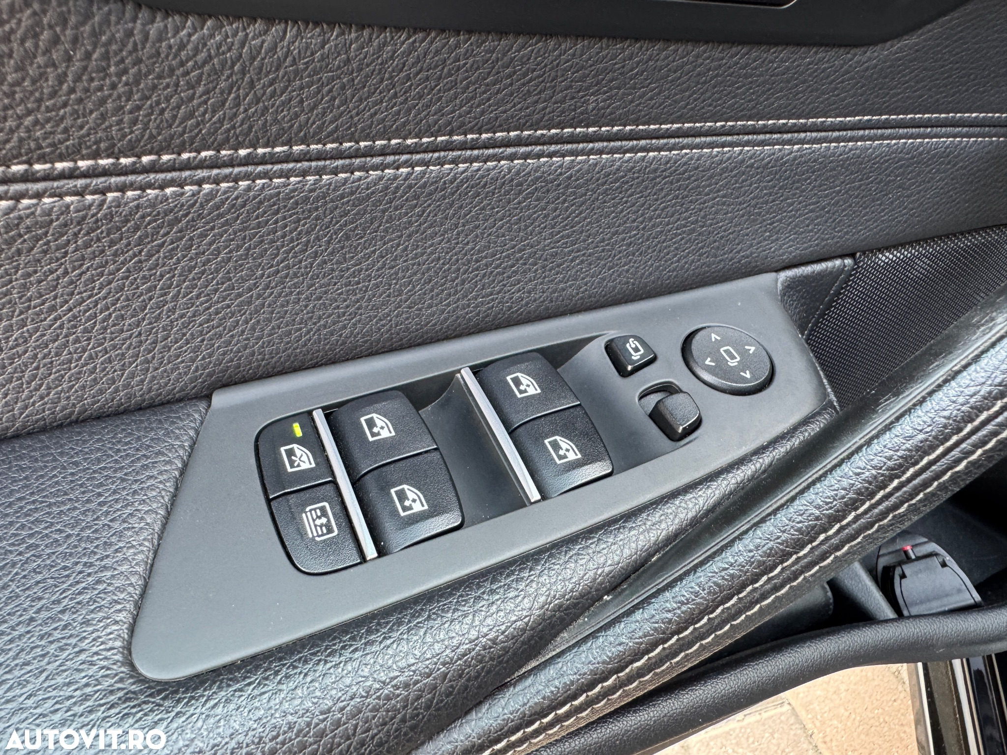 BMW Seria 5 530e Aut. Luxury Line - 15