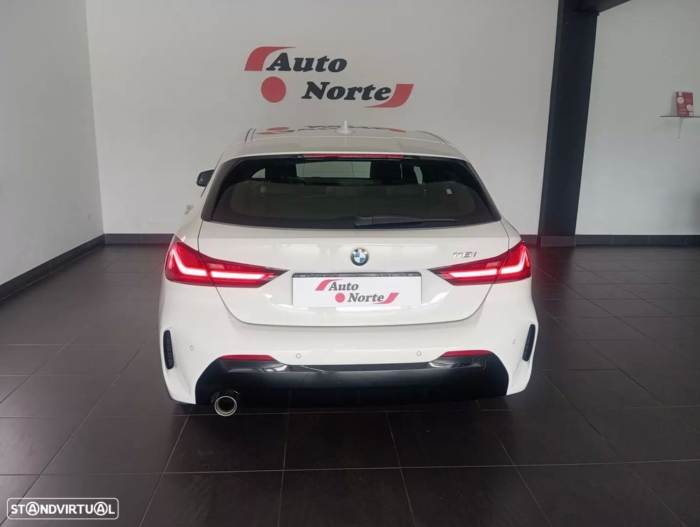 BMW 118 — fotografia 5