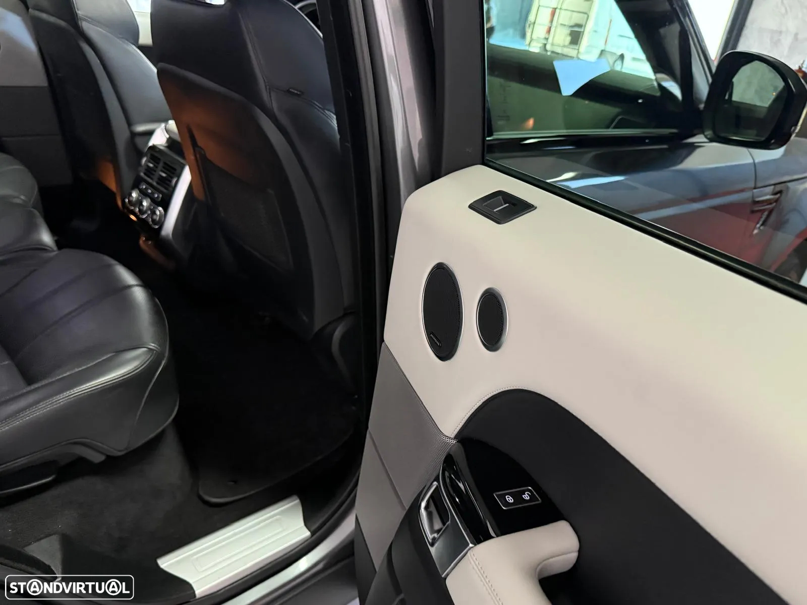 Land Rover Range Rover Sport SDV6 Autobiography Dynamic - 28