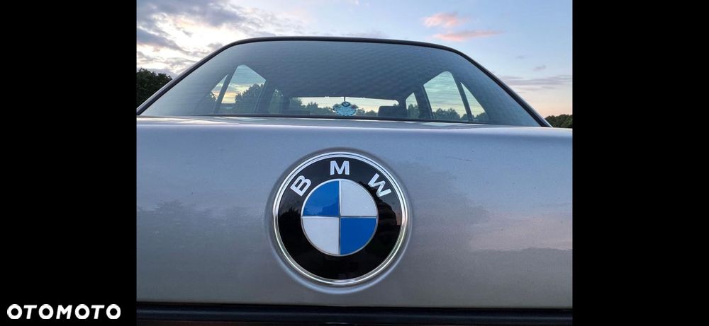 BMW Seria 3 324d - 12