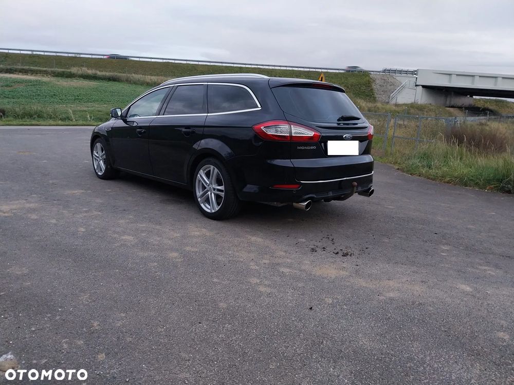 Ford Mondeo 2.0 EcoBoost Titanium - 3