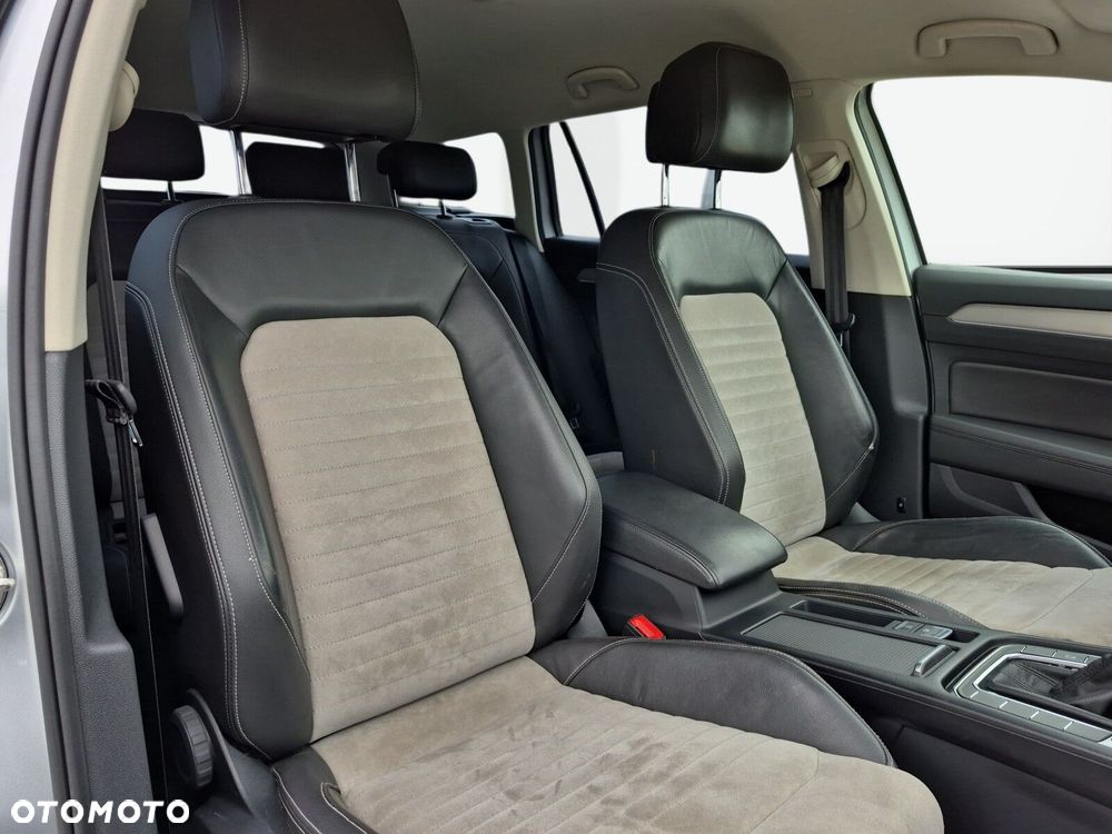 Volkswagen Passat Variant 1.8 TSI BMT Highline DSG - 18