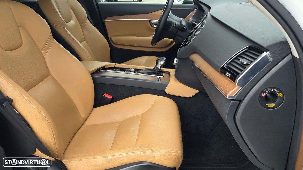 Volvo XC 90 2.0 D4 Momentum - 34