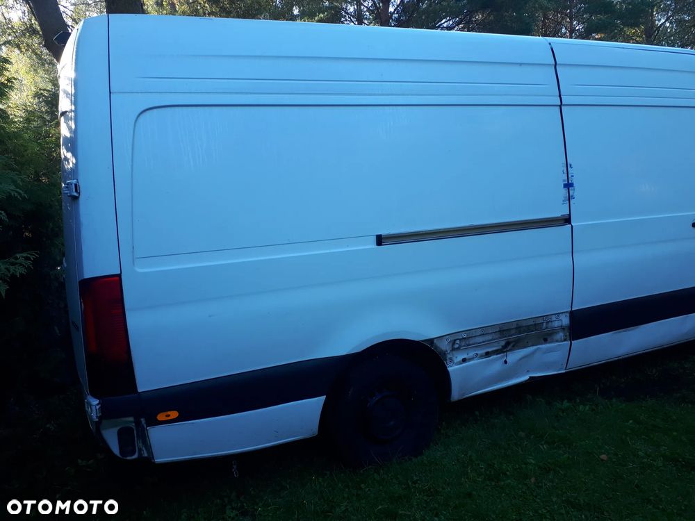 MERCEDES SPRINTER 907 2025 R KAROSERIA