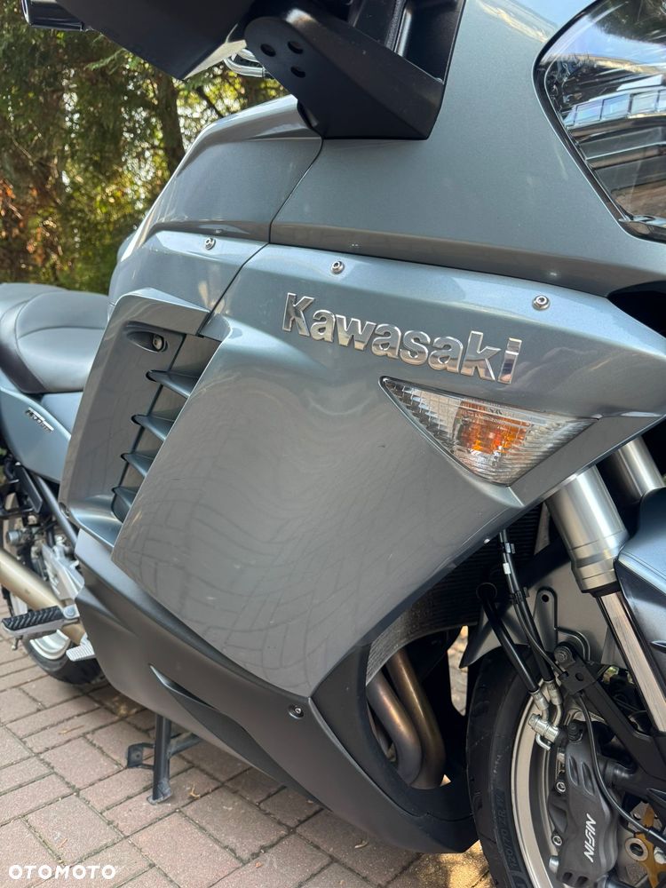 Kawasaki GTR - 5