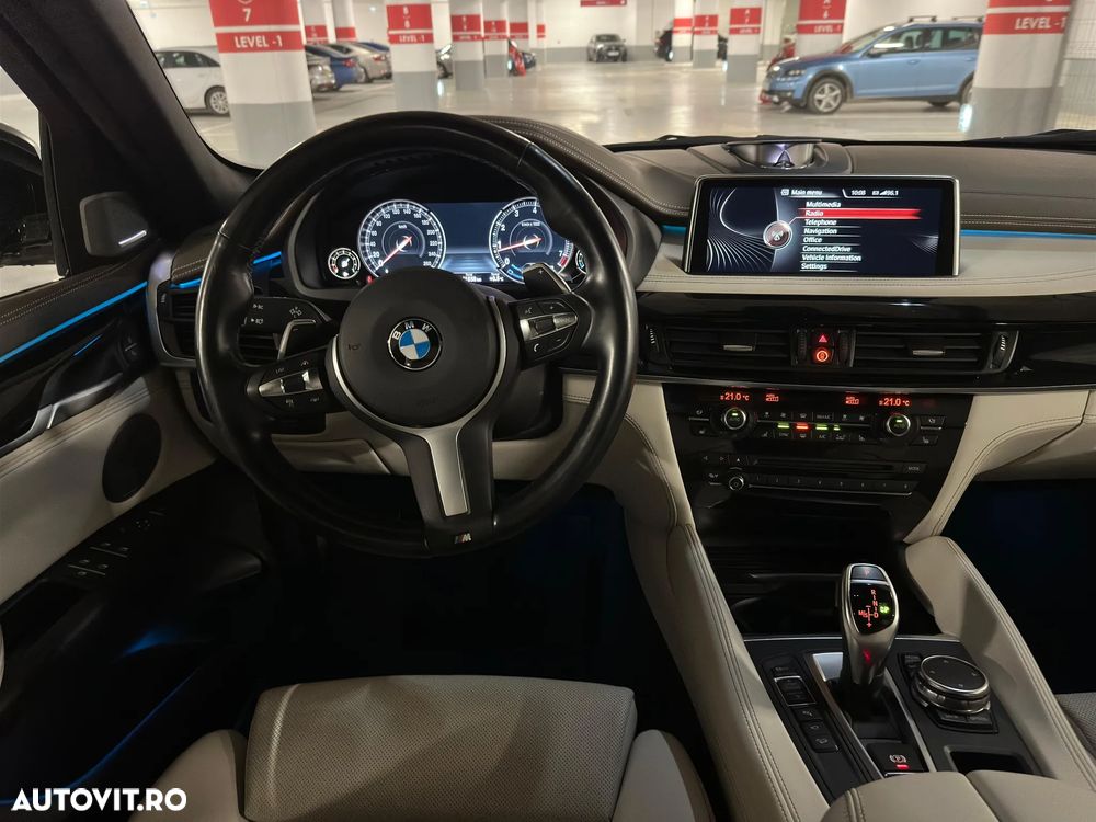 BMW X6 xDrive50i - 11