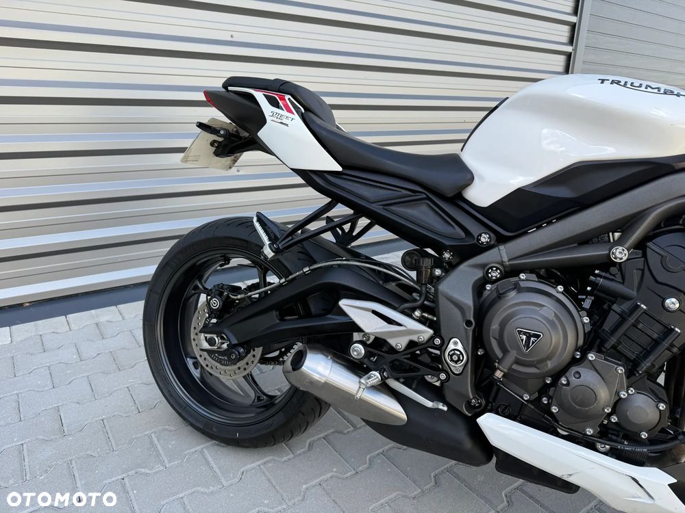 Triumph Street Triple - 24