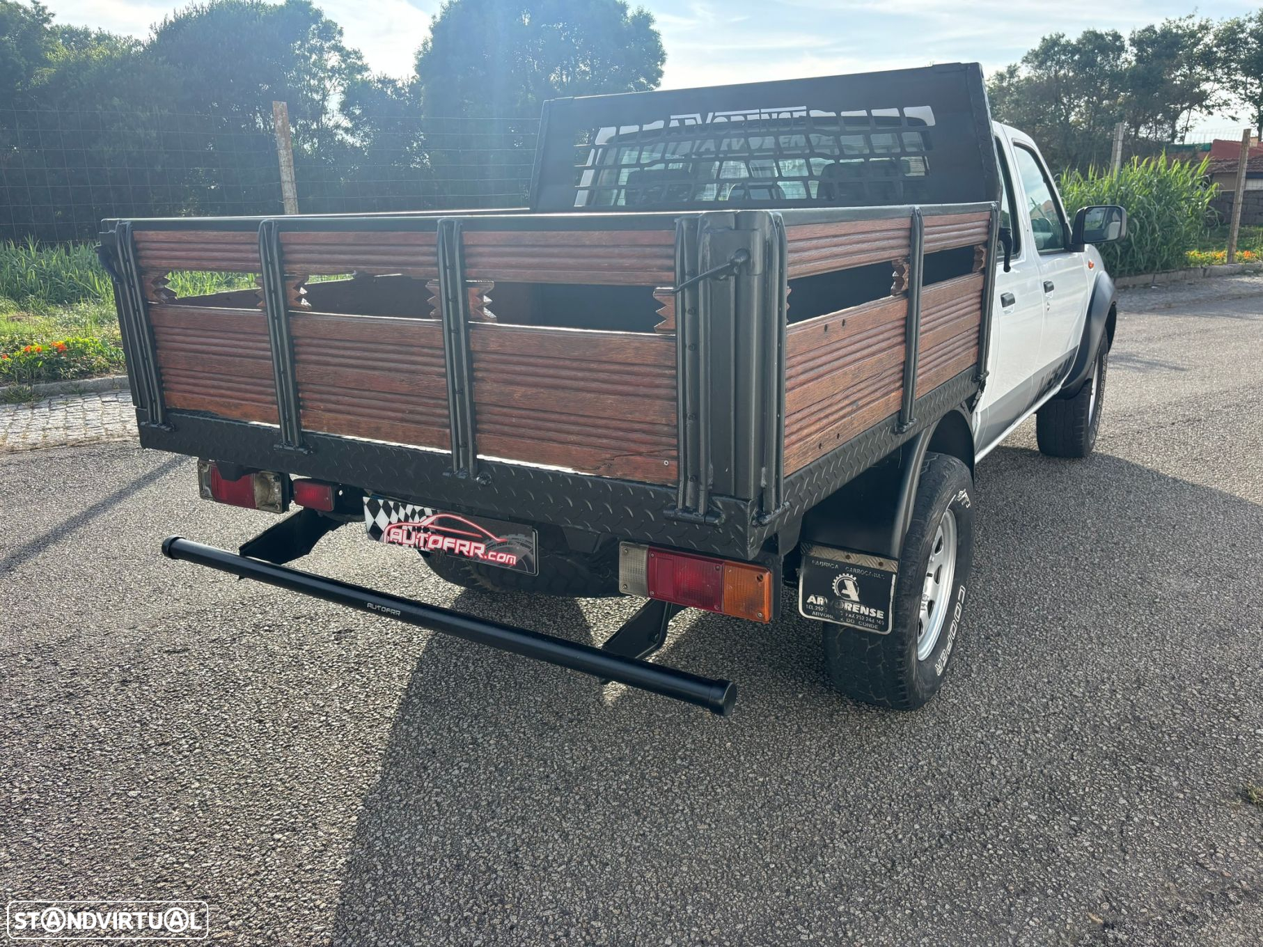 Nissan D22 King cabine dupla - 17