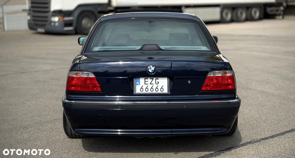 BMW Seria 7 - 13
