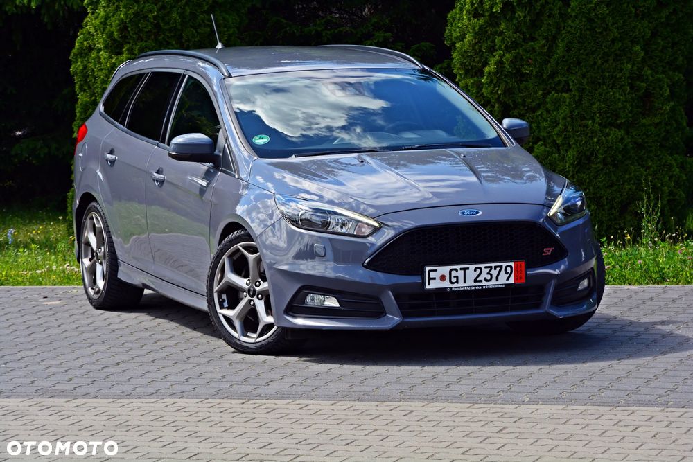 Ford Focus 2.0 TDCi ST - 16