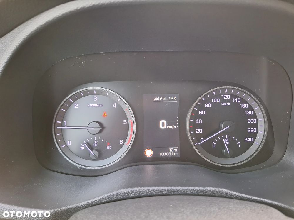 Hyundai Tucson 2.0 CRDI BlueDrive Style 2WD - 17