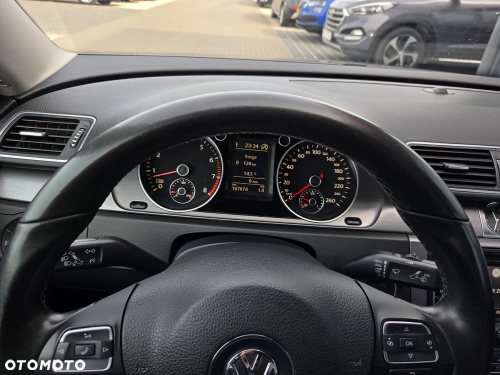 Volkswagen Passat 1.4 TSI BlueMotion Technology Highline - 34