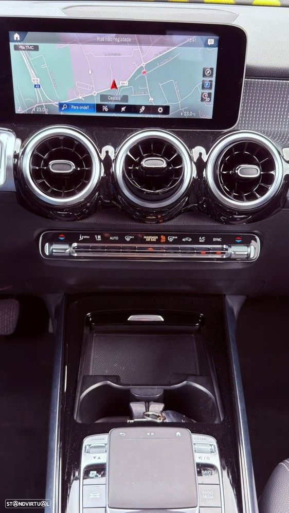 Mercedes-Benz GLB 180 d Progressive — fotografia 15