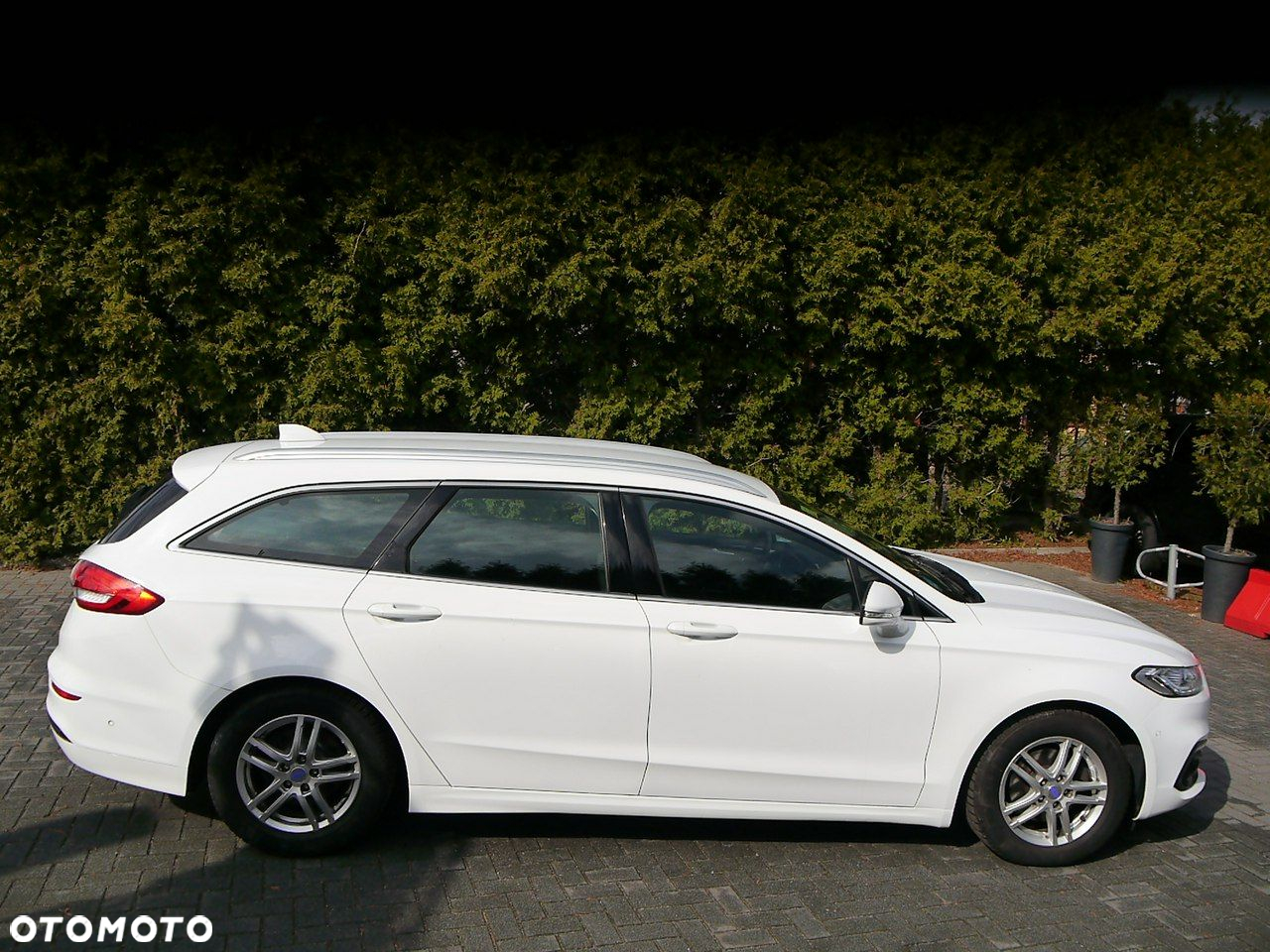 Ford Mondeo - 10