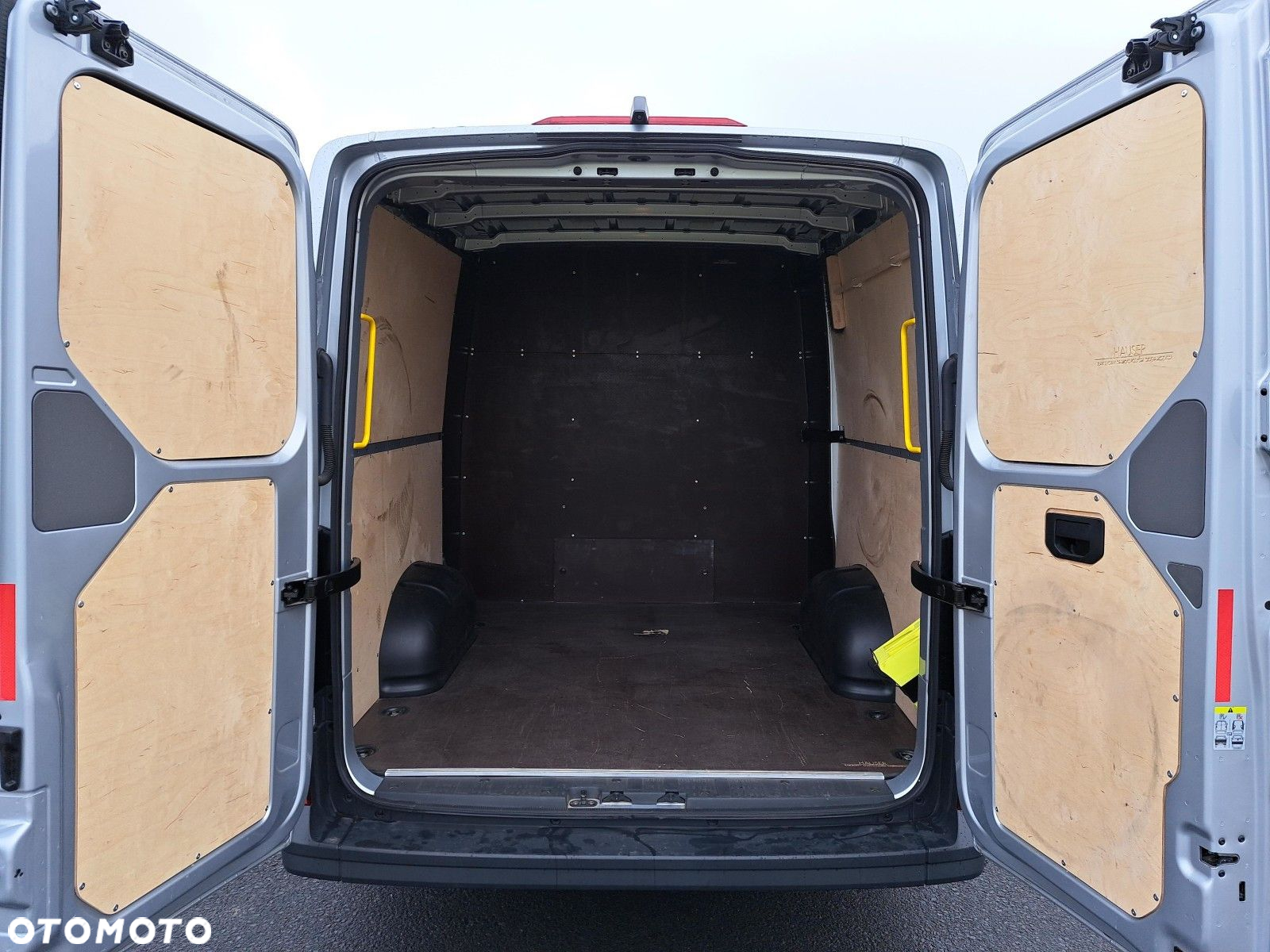Volkswagen Crafter 35 furgon 177km Automat 3640 - 30