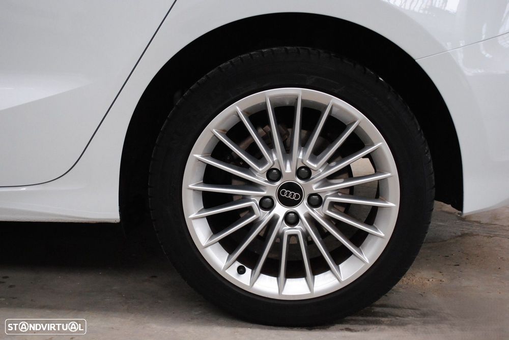 Audi A3 Sportback 30 TFSI Advanced S tronic - 7