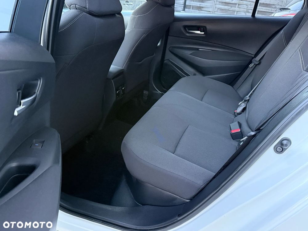 Toyota Corolla 1.8 Hybrid Comfort - 17