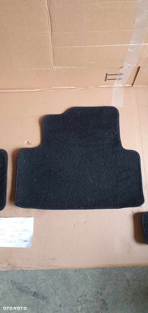 Dywaniki wycieraczki wykładziny welurowe oryginał tył Opel Zafira C - 4