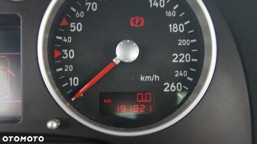Audi TT Coupé - 17
