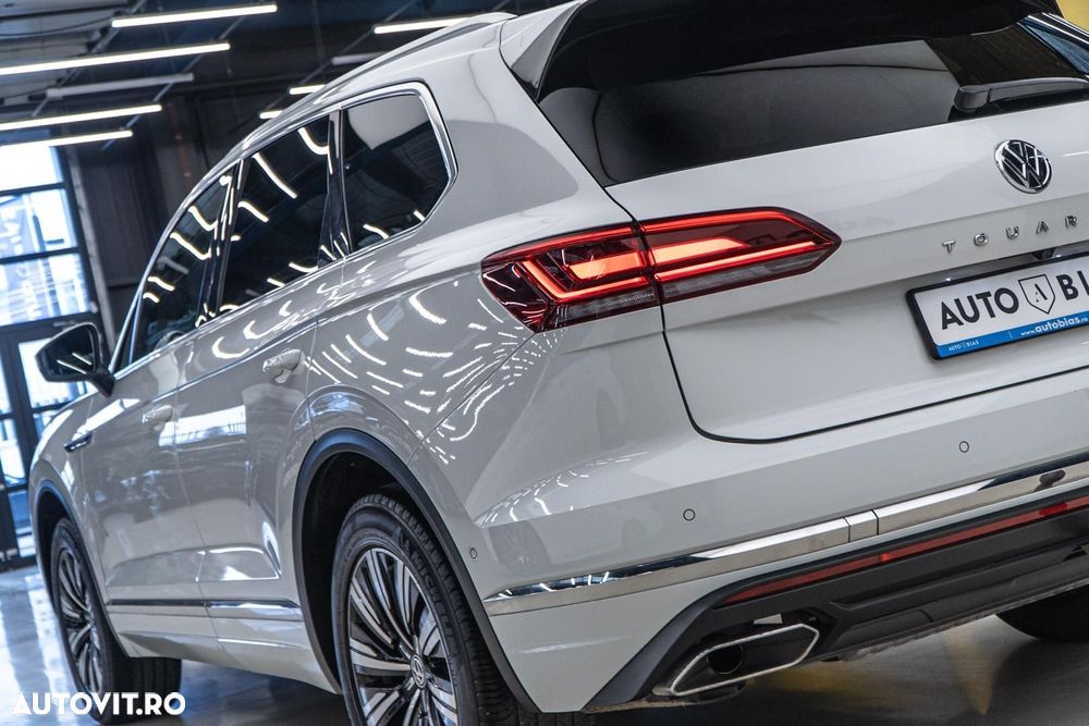 Volkswagen Touareg V6 TDI Elegance - 32
