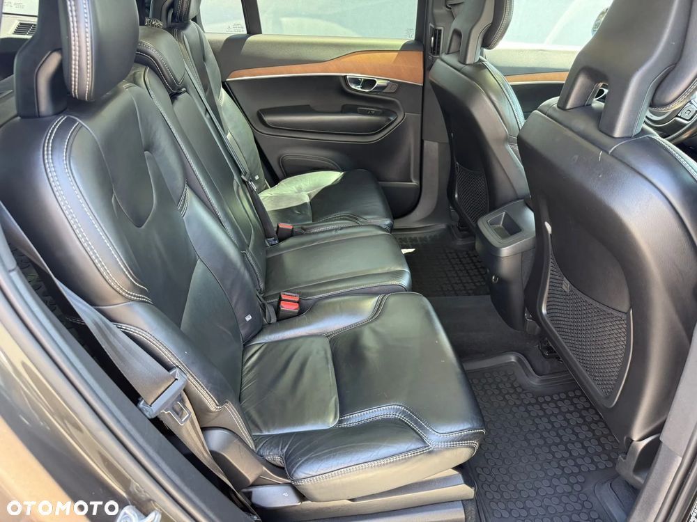 Volvo XC 90 D5 AWD Inscription - 32