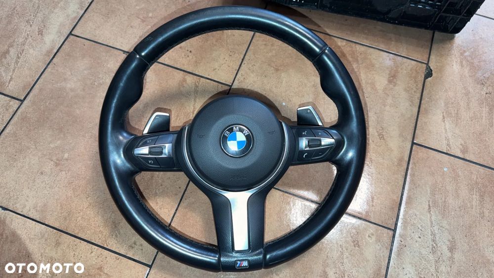 KIEROWNICA BMW ŁOPATKI MPAKIET F06 F12 F13 F10 F11 KOMPLET Z PODUSZKĄ - 1