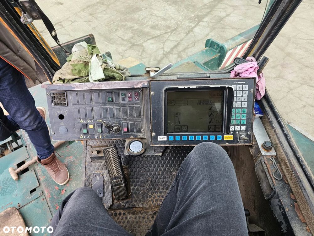 Liebherr LTM 1090 - 22
