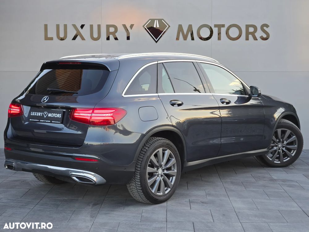 Mercedes-Benz GLC 220 d 4Matic 9G-TRONIC Exclusive - 4