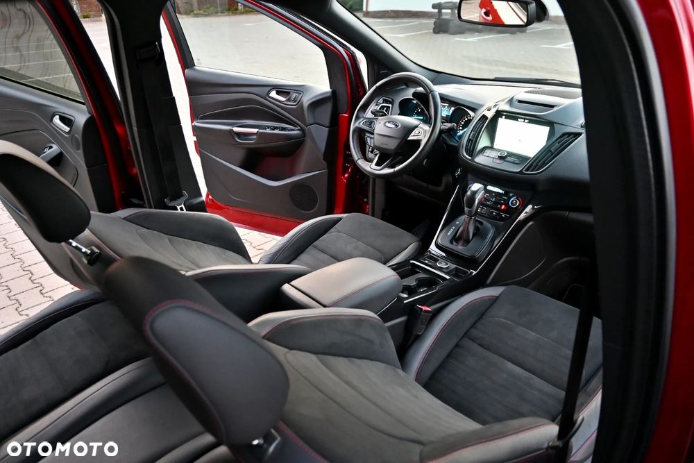 Ford Kuga 2.0 TDCi 4x4 ST-Line - 26