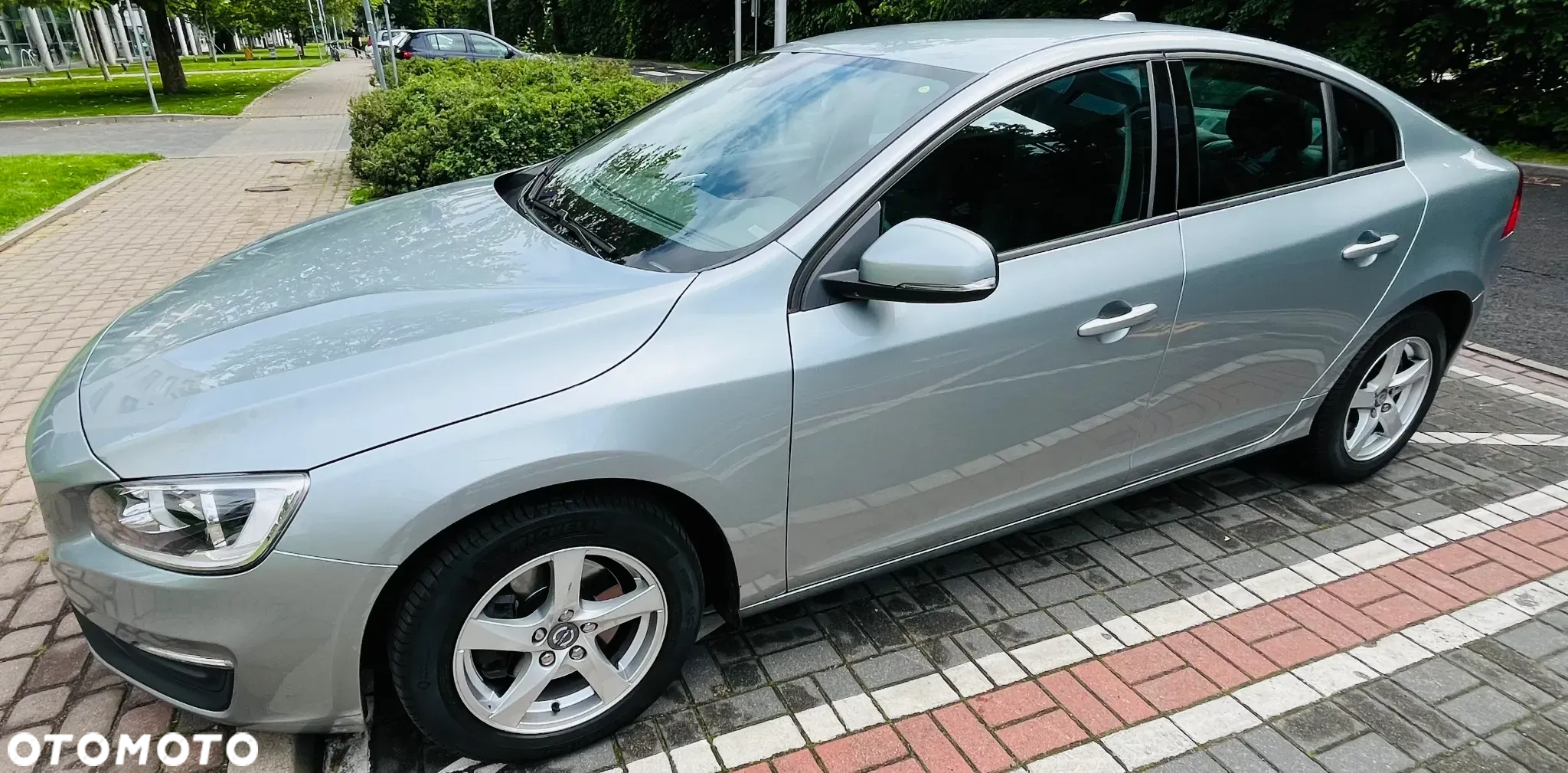 Volvo S60 T3 Drive-E Dynamic Edition (Kinetic) - 6