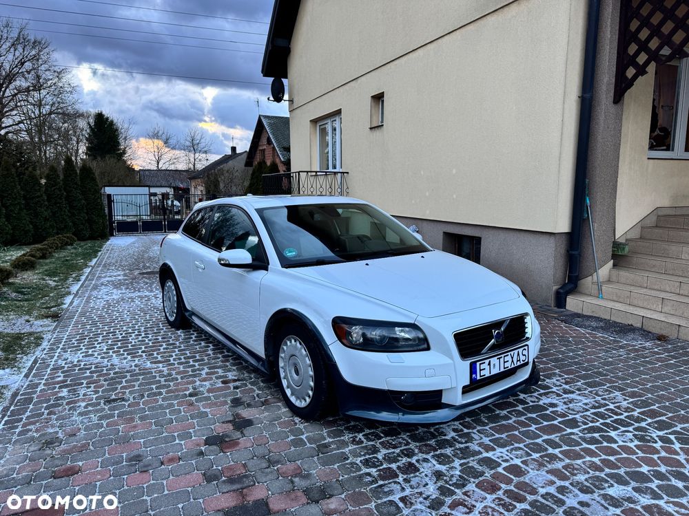 Volvo C30 T5 Momentum - 8
