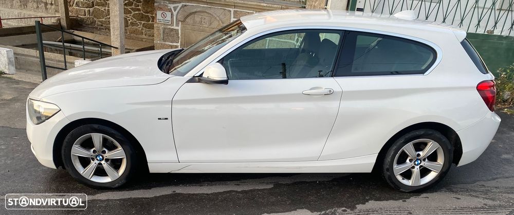 BMW 118 d Line Sport - 3