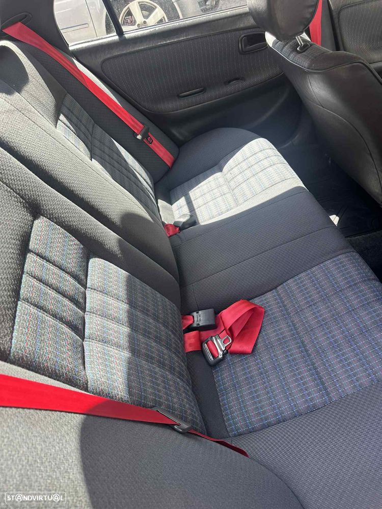 Toyota Corolla Sedan 1.3 XLi - 4