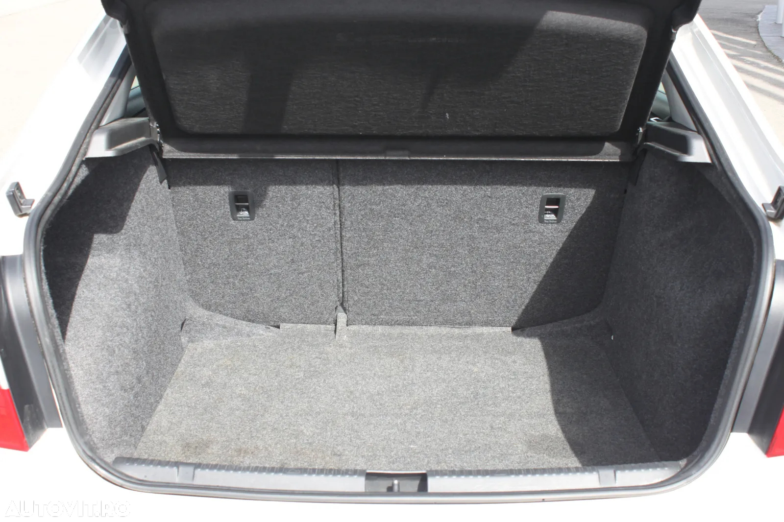 Skoda RAPID 1.2 TSI Ambition - 12