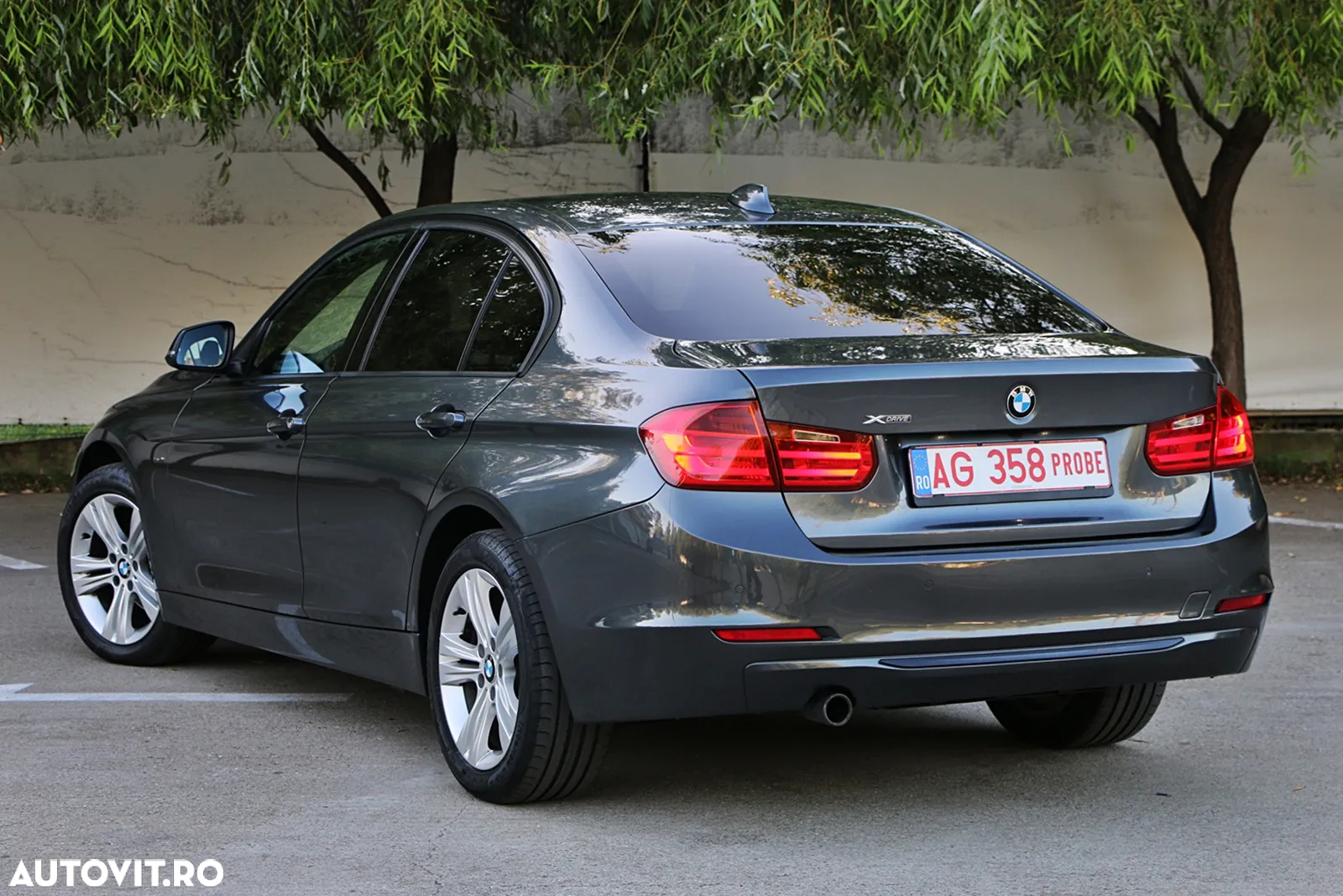 BMW Seria 3 320d xDrive Sport Line - 11