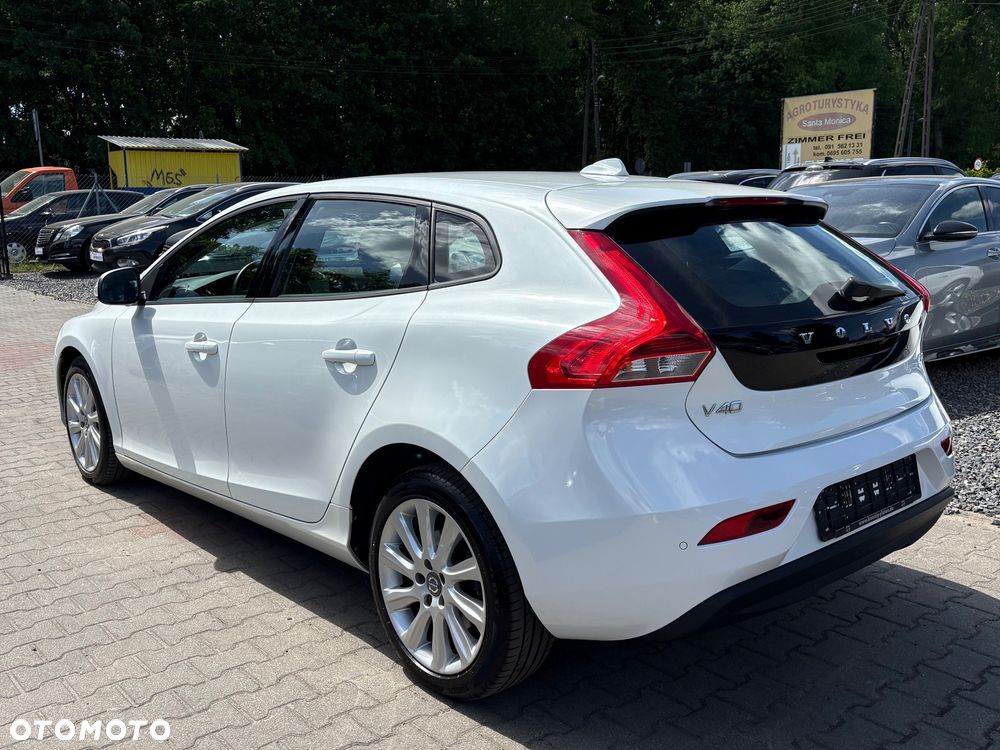 Volvo V40 D2 Kinetic - 4