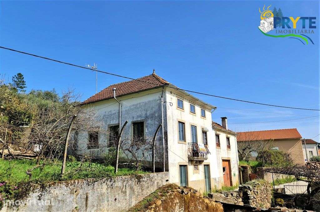 Moradia recentemente remodelada situada em Mega Cimeira - Álvares - Grande imagem: 3/60