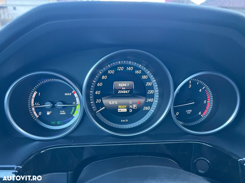 Mercedes-Benz E 300 BlueTEC HYBRID 7G-TRONIC Edition - 17