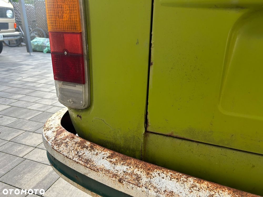 Volkswagen Transporter - 23