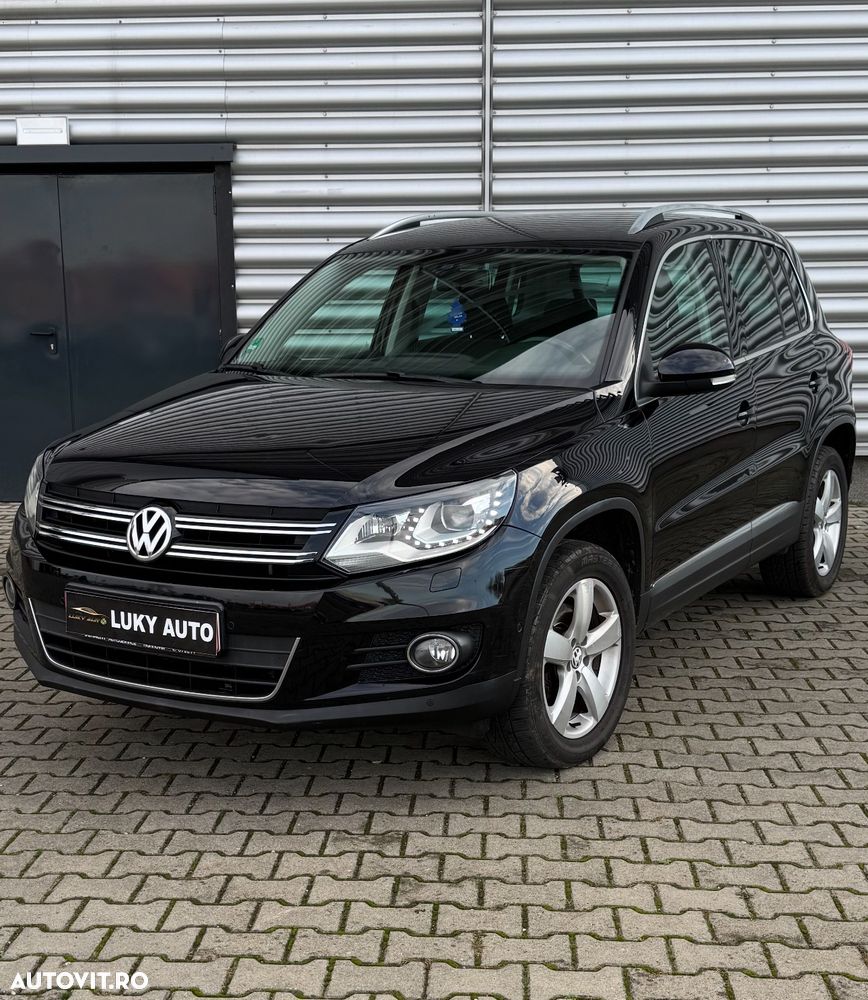 Volkswagen Tiguan - 1
