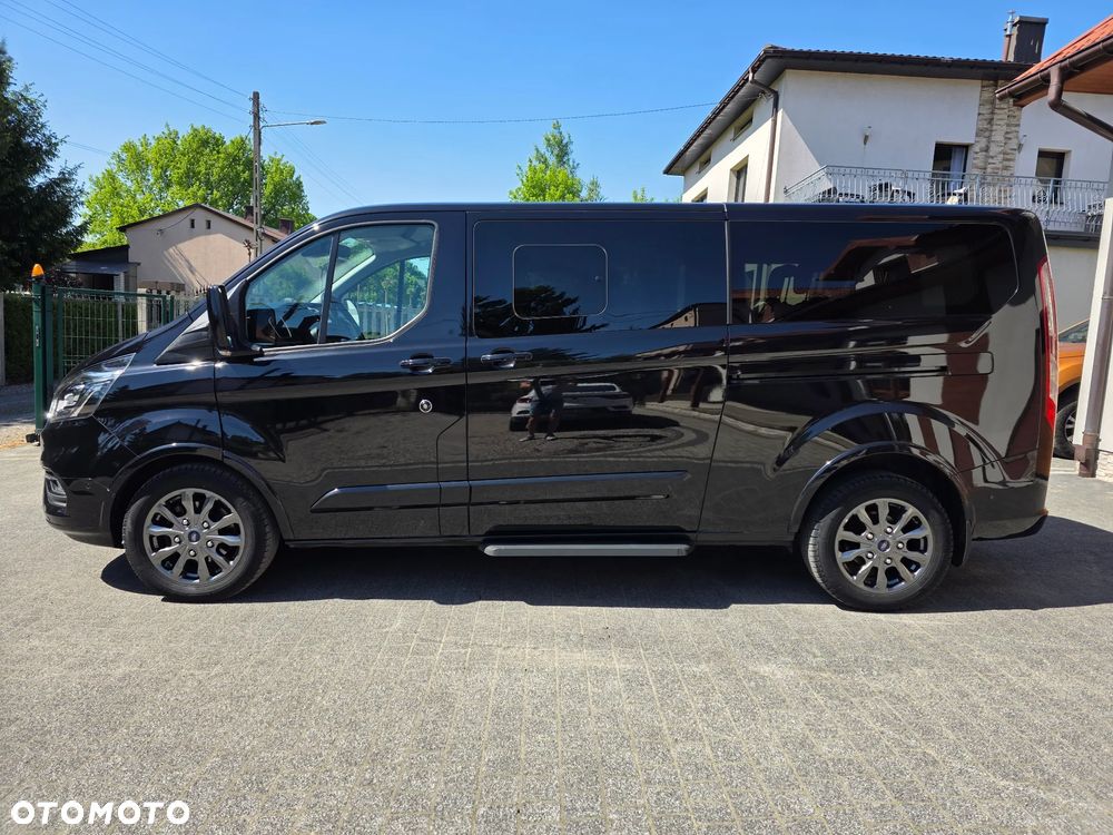 Ford Tourneo Custom 320 L2H1 VA Autm Titanium X - 14